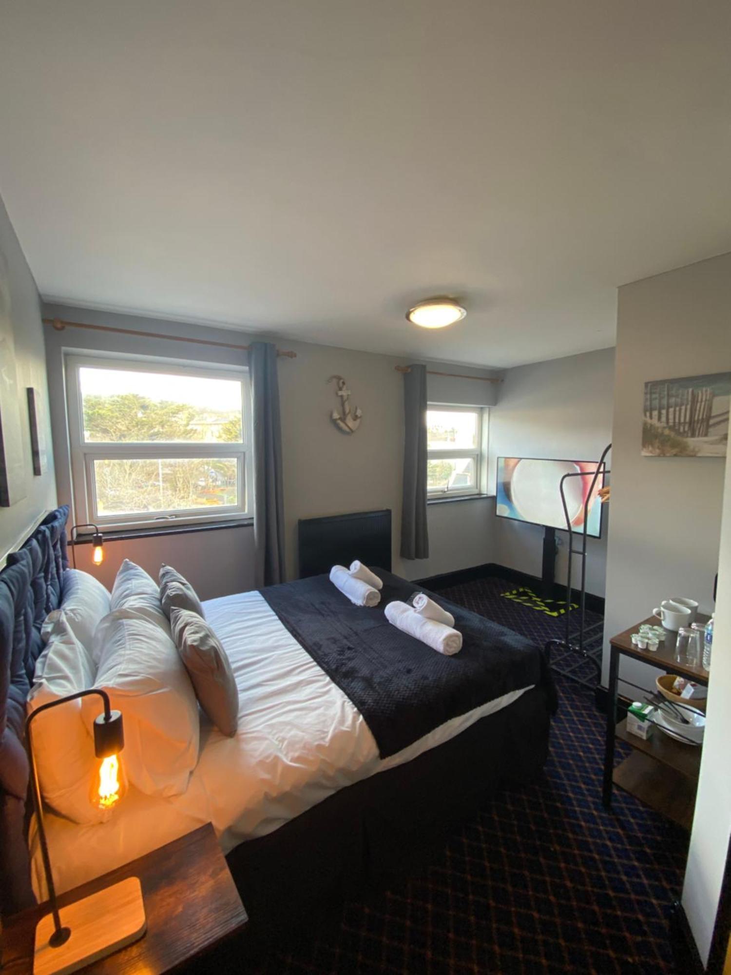 Bay View Rooms At Mentone Hotel Уэстон-сьюпер-Мэр Экстерьер фото