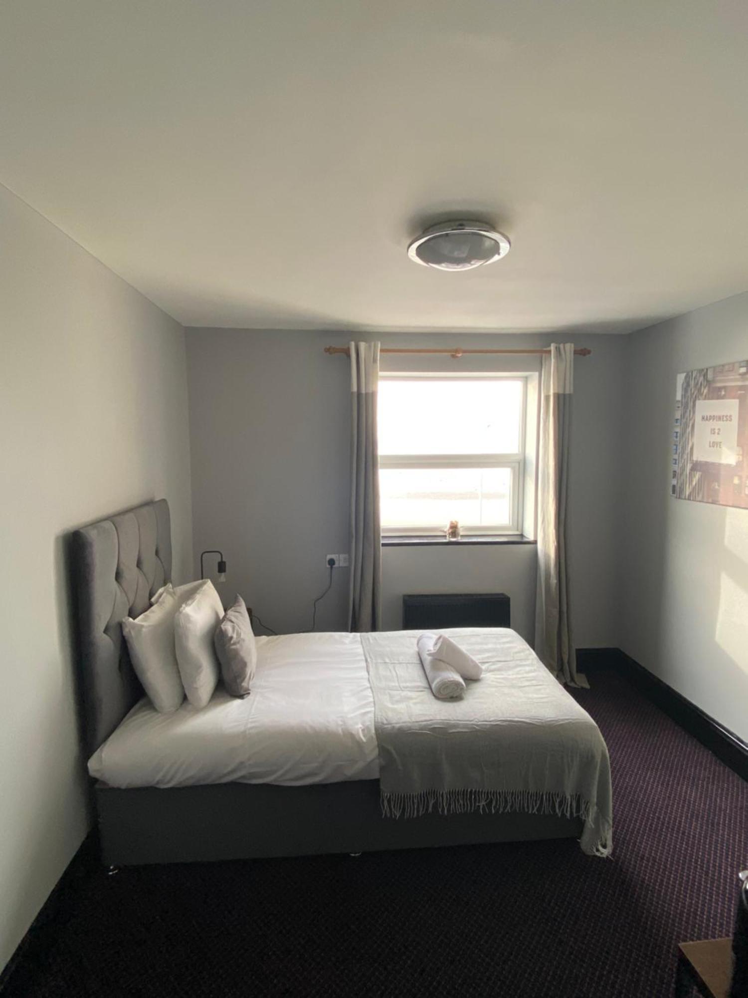 Bay View Rooms At Mentone Hotel Уэстон-сьюпер-Мэр Экстерьер фото