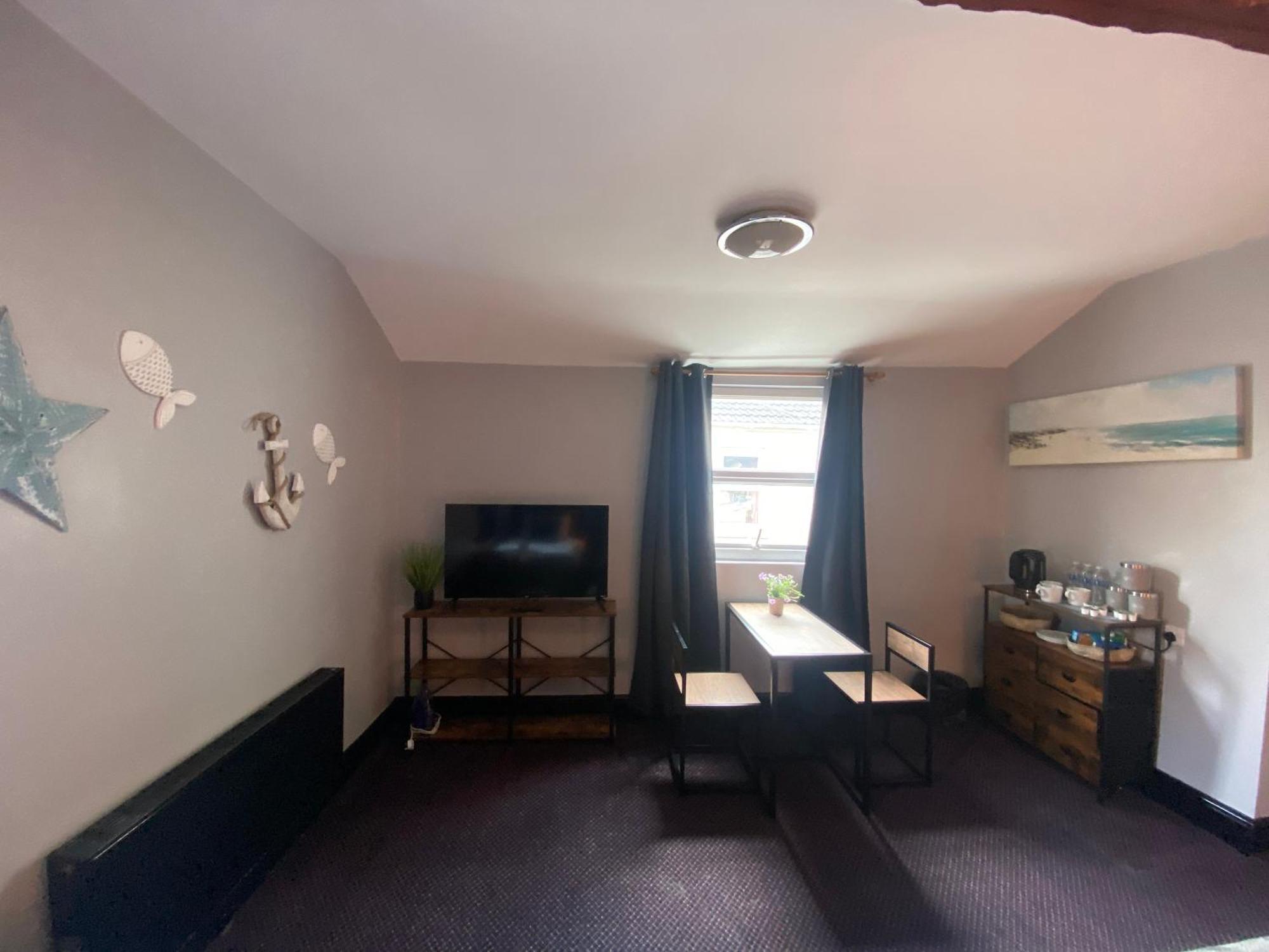Bay View Rooms At Mentone Hotel Уэстон-сьюпер-Мэр Экстерьер фото